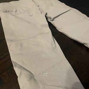 Lululemon Grey Capri Length Seamless Leggings